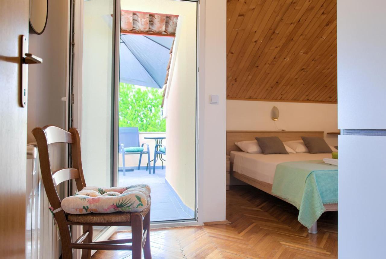 Apartment Lipovac Malinska Exterior foto